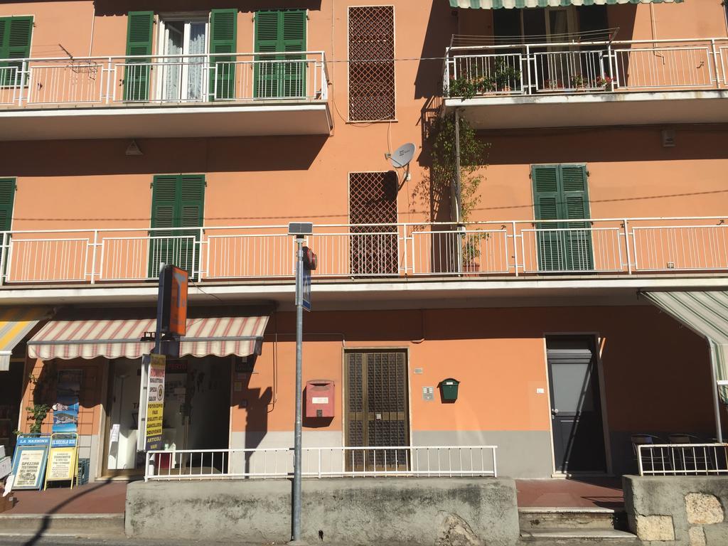 Appartamento Un Giorno Di Sole レーリチ エクステリア 写真